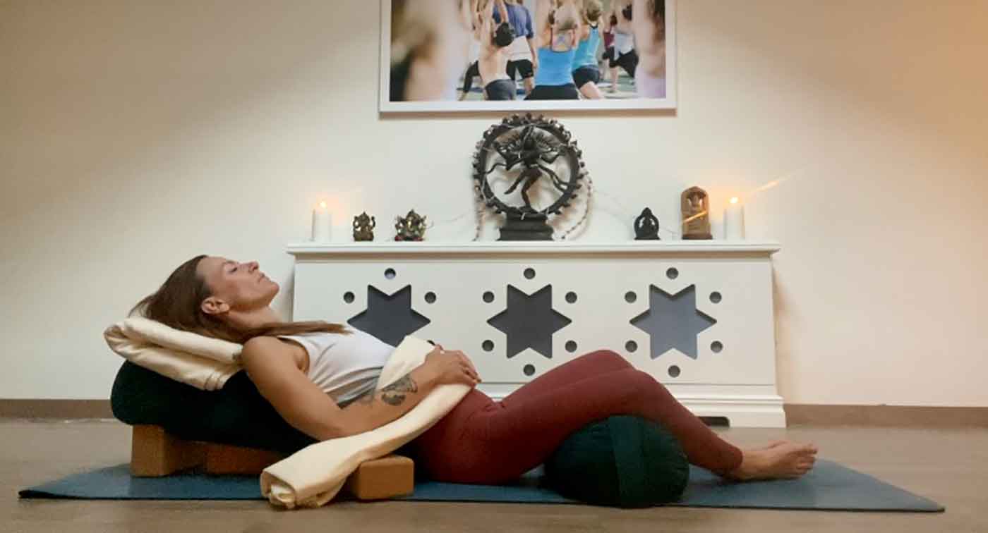 Yogashala_Restorativeyoga