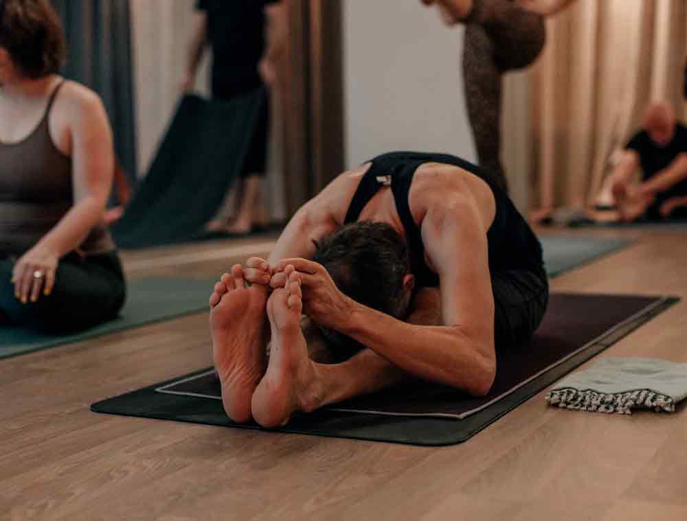 alla kan yoga ashtanga mysore style